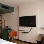 Novotel Centre Cathedrale Hotel 4*
