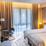 Hotel Novotel Centre Cathedrale 4*