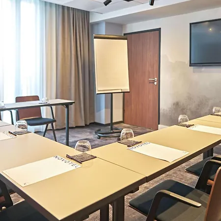 Novotel Centre Cathedrale מלון 4*