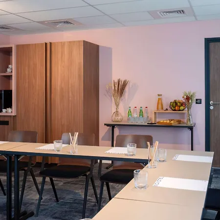 מלון Novotel Centre Cathedrale 4*