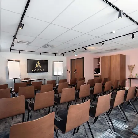 Ξενοδοχείο Novotel Centre Cathedrale 4*