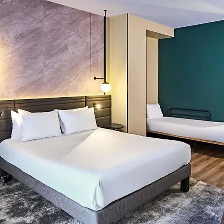 Novotel Centre Cathédrale Hotel 4*