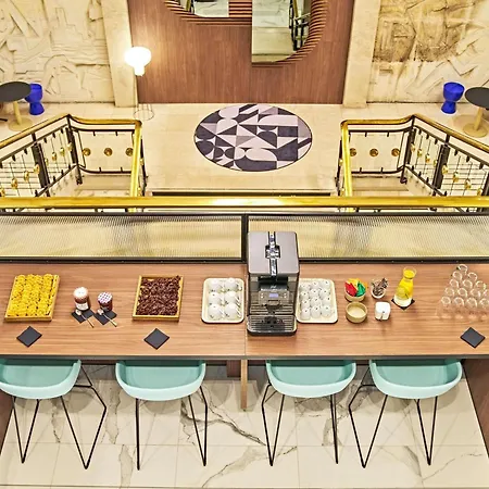 Novotel Centre Cathedrale Hotel 4*