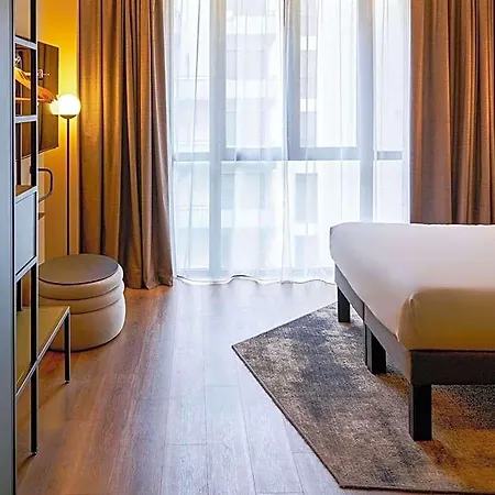 Novotel Centre Cathédrale Hotel