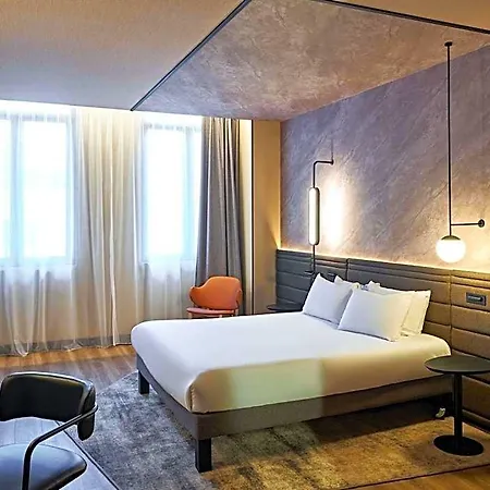 Hotel Novotel Centre Cathédrale 4*