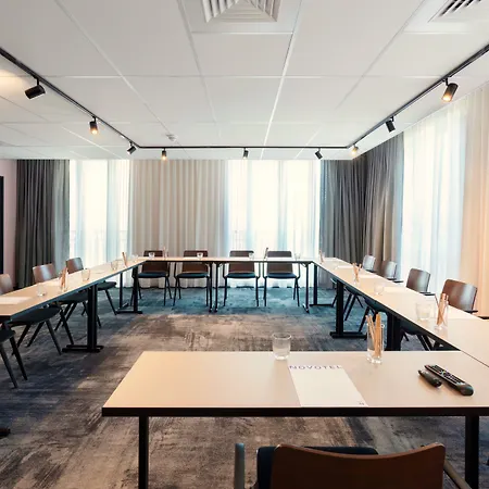 Novotel Centre Cathedrale 4*