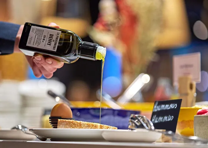 Novotel Centre Cathedrale Hotel