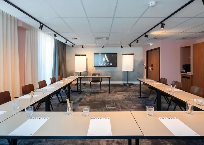 Hotel Novotel Centre Cathedrale 4*