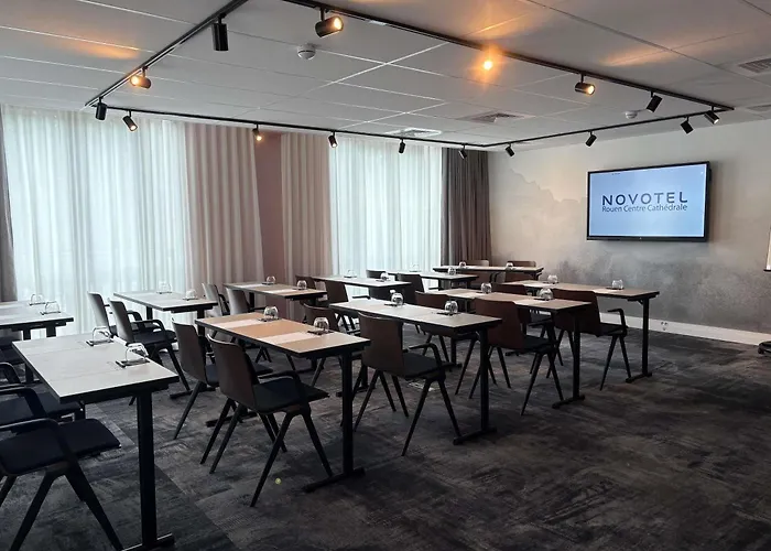 ホテル Novotel Centre Cathedrale 4*