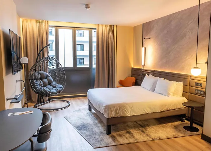 Ξενοδοχείο Novotel Centre Cathedrale 4*