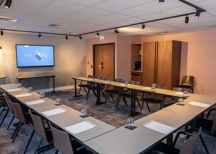 ホテル Novotel Centre Cathedrale 4*