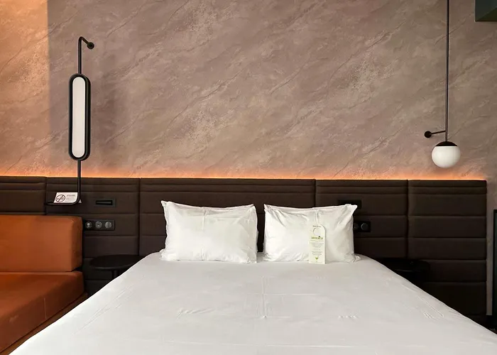 Novotel Centre Cathedrale Hotel