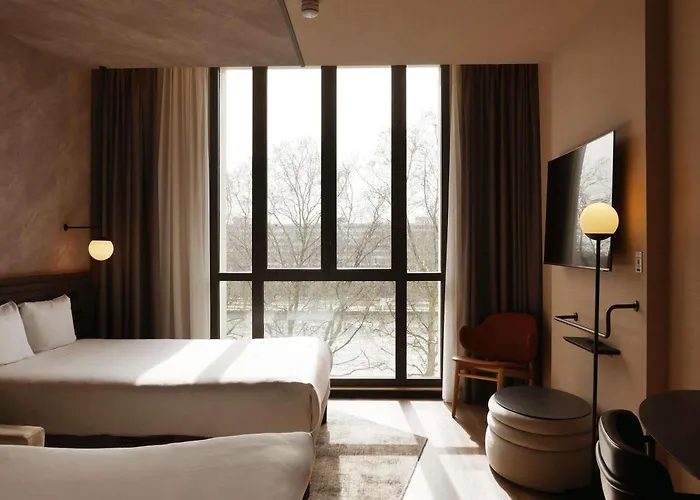 Hotel Novotel Centre Cathédrale 4*