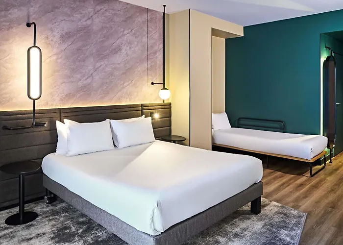 Hotel Novotel Centre Cathédrale 4*