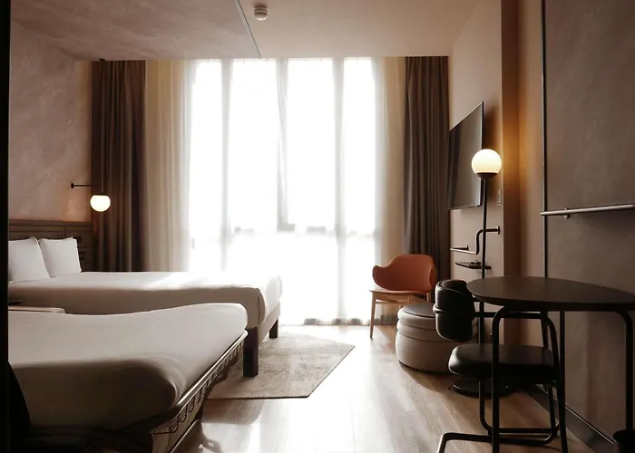 Novotel Centre Cathédrale 4*